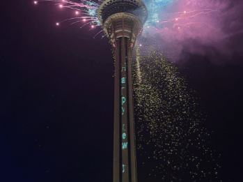 澳门夜生活娱乐攻略|夜景美食与休闲体验指南